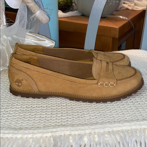 *SOLD*Timberland Joslin Penny Loafer Sz 7.5 Wheat - Picture 3 of 10